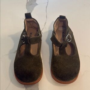 Kiderence Green Girls Suede Shoes, Size 8